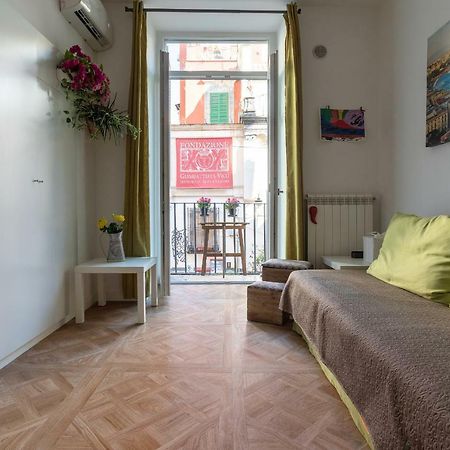 Il Balcone Sui Presepi Apartment Naples Luaran gambar